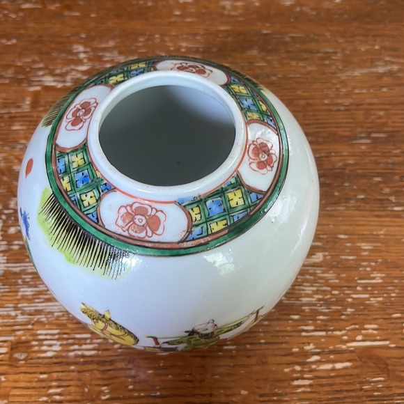 Asian Hand Painted Jar - Picture 4 of 5